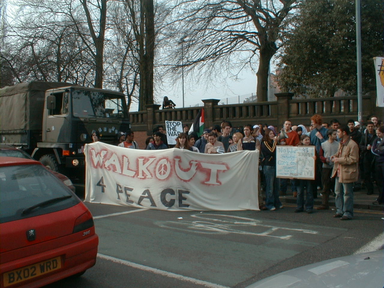 Army truck held up by BUSTW